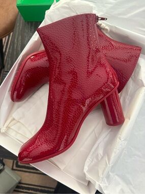 Bottega Veneta Atomic Red Patent Textured Ankle Boots